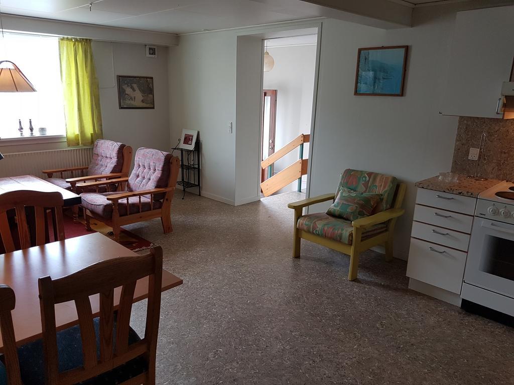 Budget Guesthouse Borgustova Vestmanna Bagian luar foto