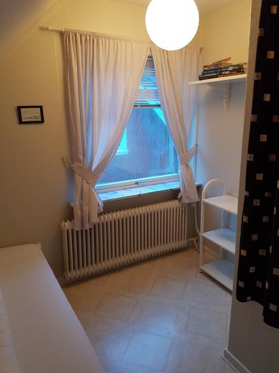 Budget Guesthouse Borgustova Vestmanna Bagian luar foto